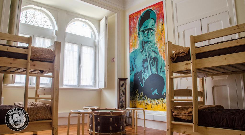 Music Hall Lisbon Hostel Room photo